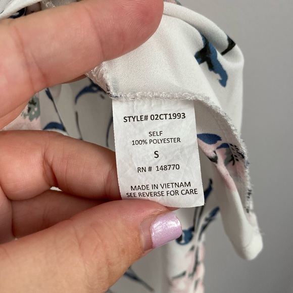 Sienna Sky • Floral White Sheer Buttoned Feminine Blouse - Picture 9 of 14